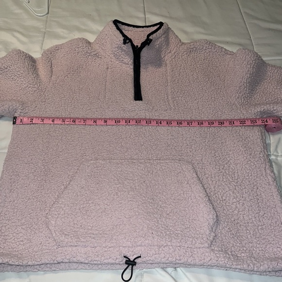 🩷VS PINK Sherpa sweatshirt in light pink!. Size L🩷 - Picture 6 of 8